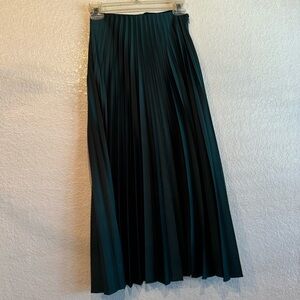 Zara Skirt XS dark green excellent condition